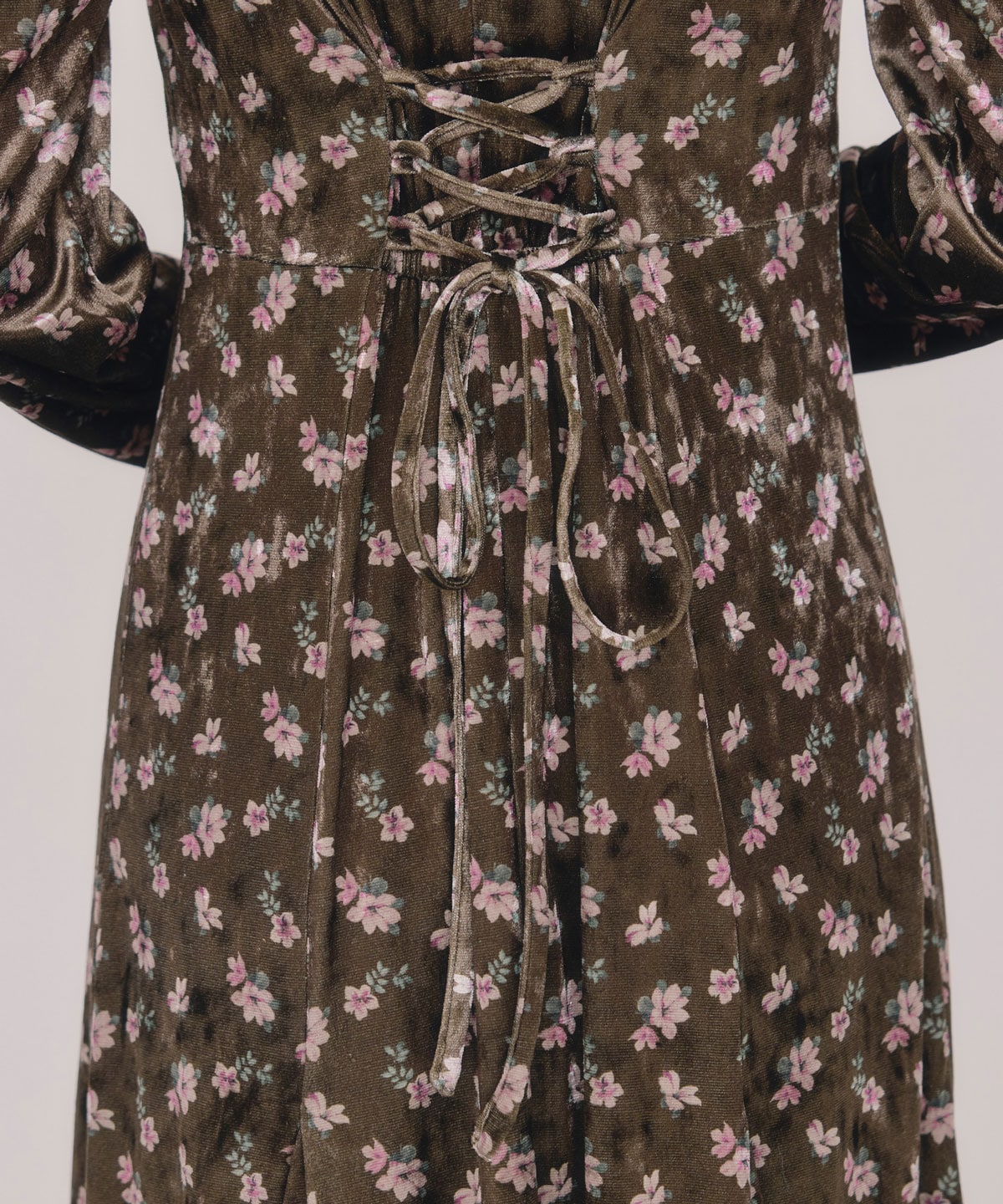 クロスリボンフラワーベロアロングワンピース