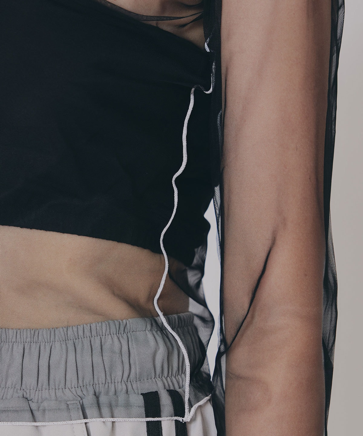 バイカラーメロウチュールトップス×ベアトップ