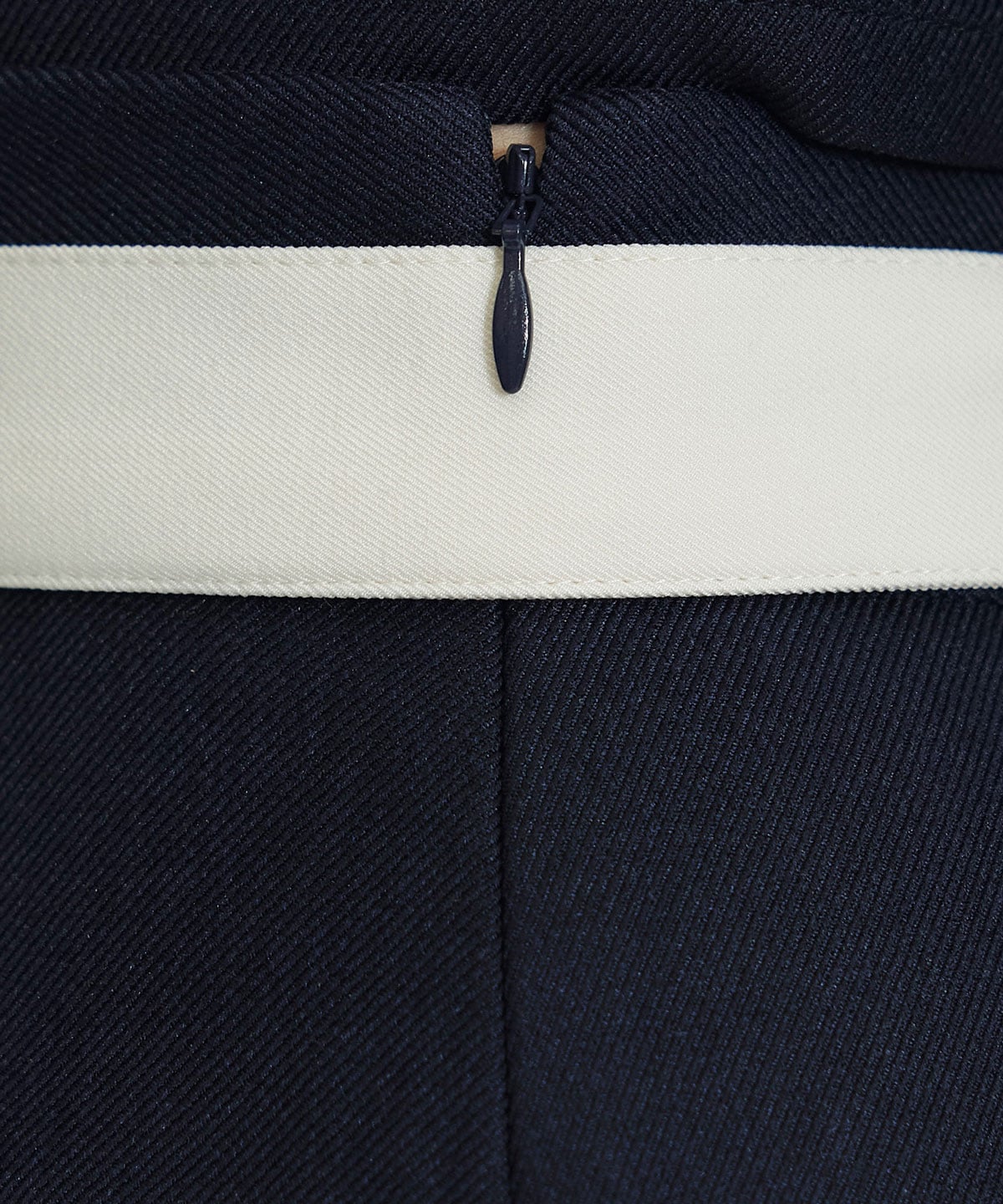 ビジューカラーコンパクトブラウス×バイカラーロングフレアスカートセットアップ