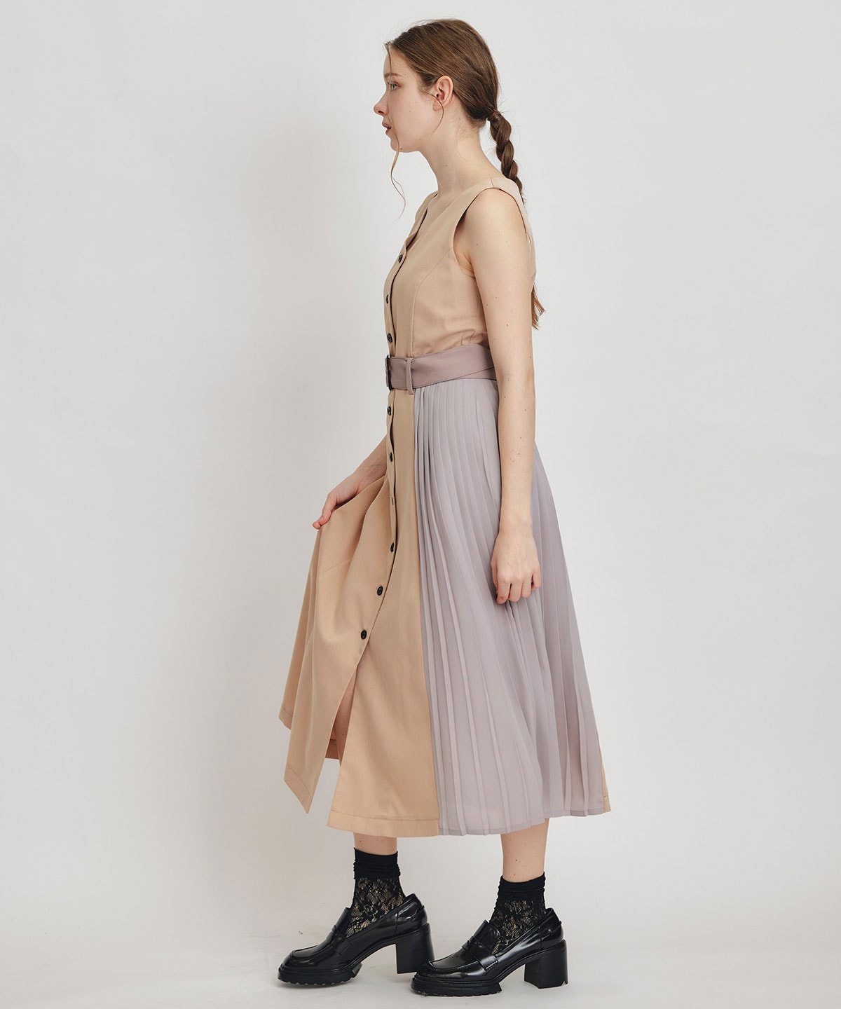 トレンチディティールショートシャツジャケット×バイカラープリーツフレアロングワンピースセットアップ