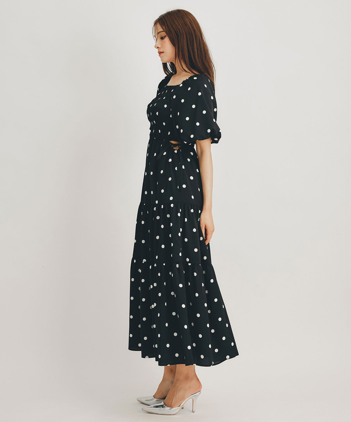 サイドオープンドットフレアロングワンピース