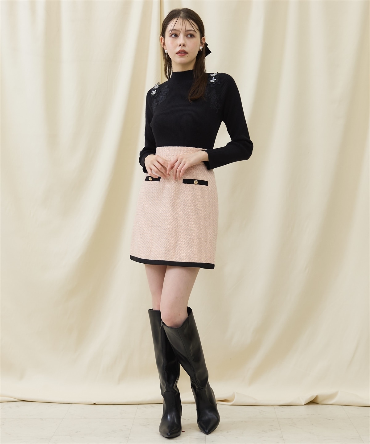 ショルダーレース刺繍ニットプルオーバー