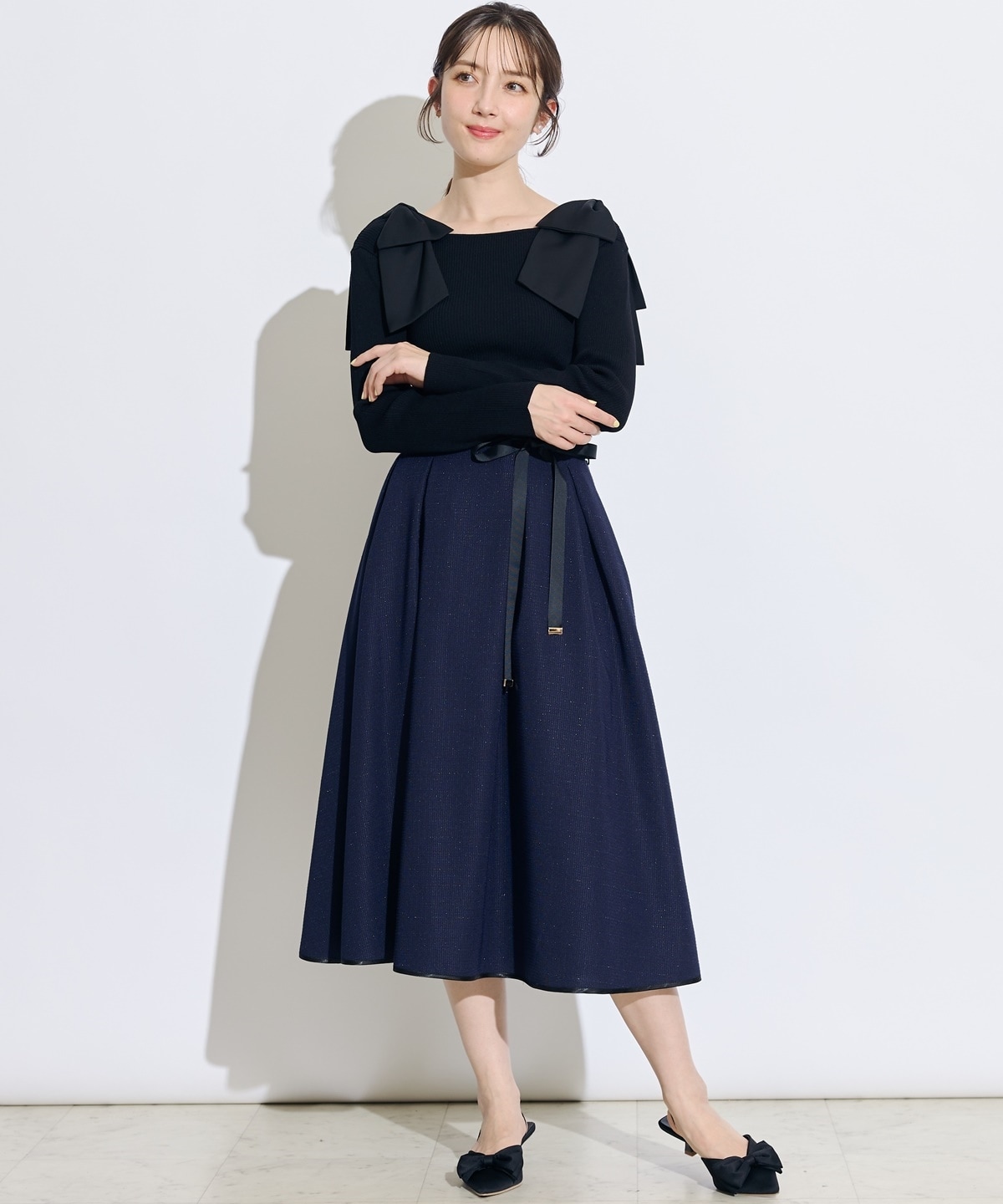 異素材ショルダーリボンスクエアネックニットプルオーバー