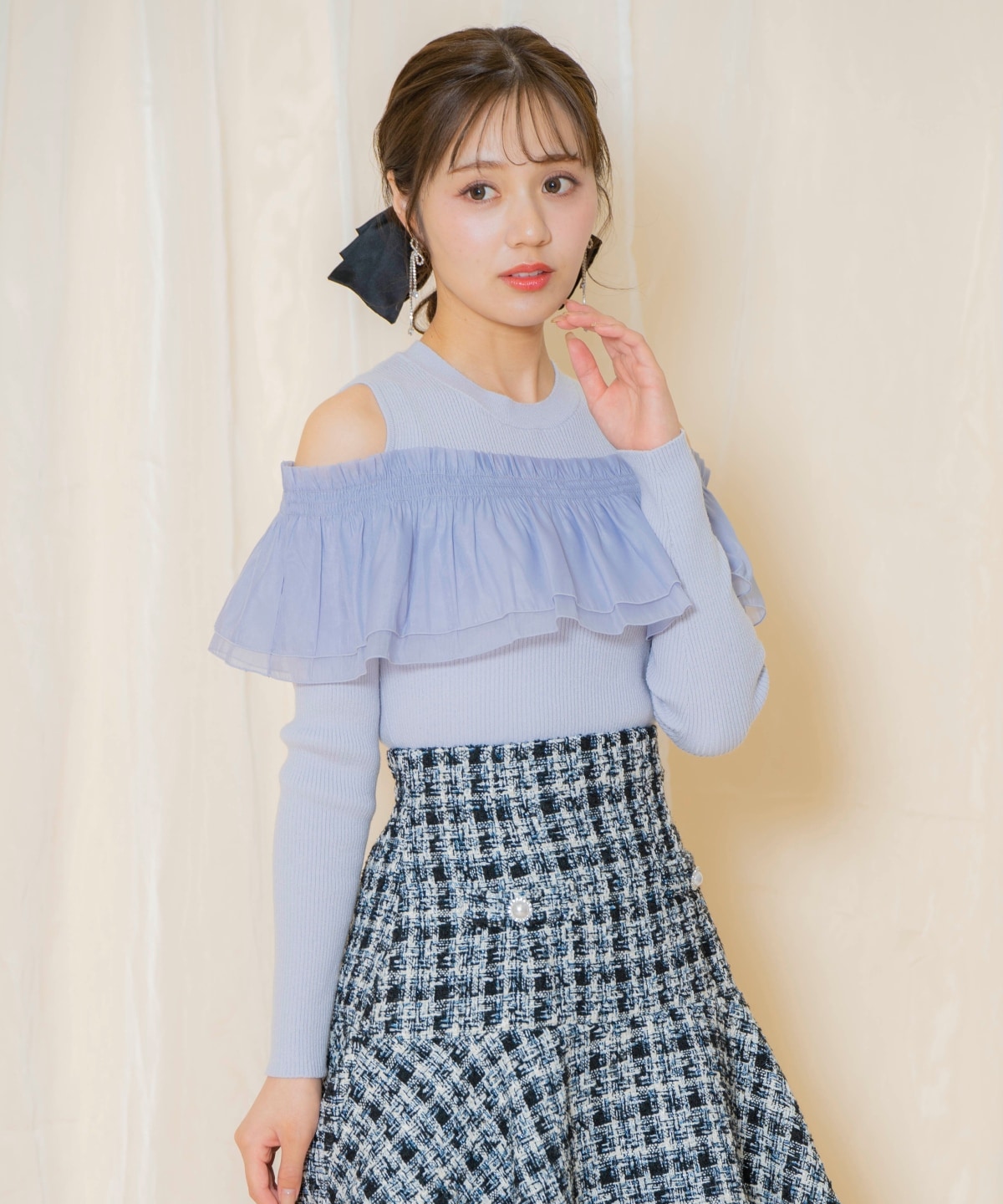 シアーフリルニット