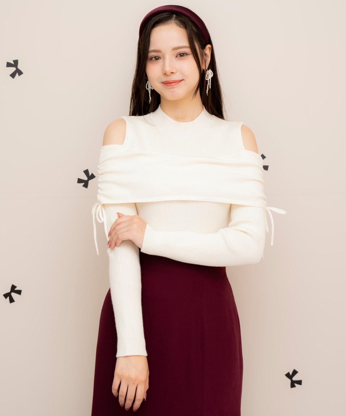 ギャザーリボンオフショルニット