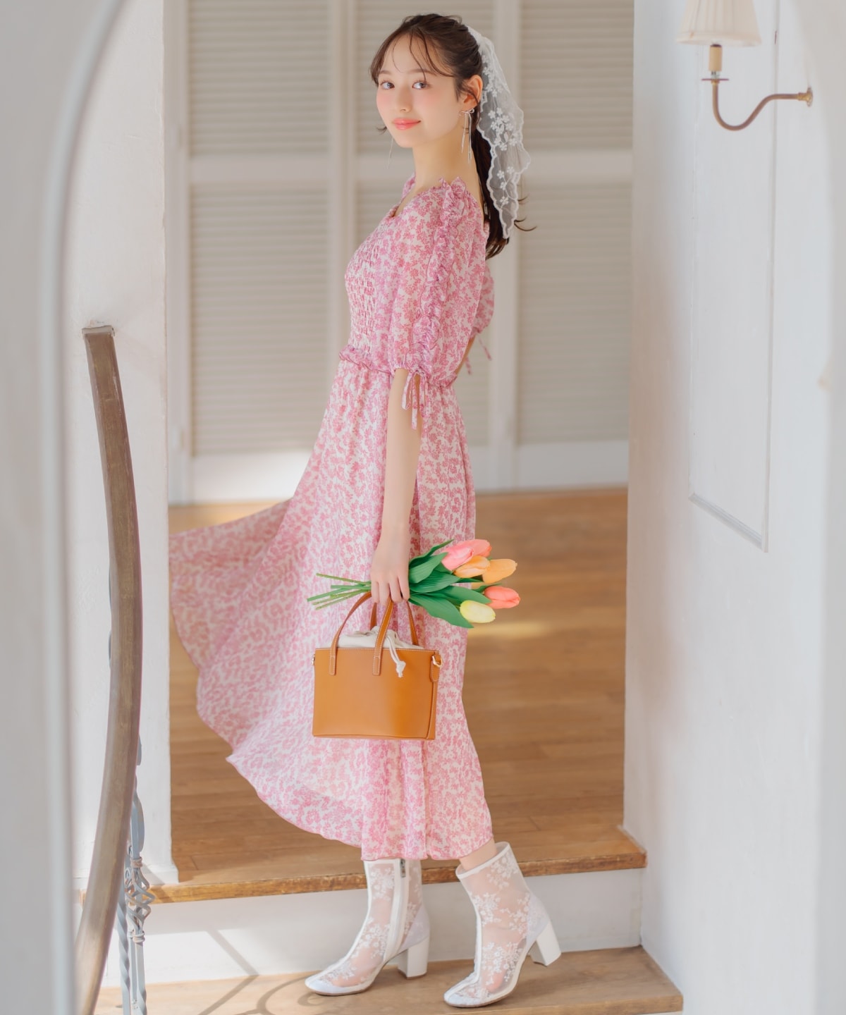 ミニフラワーシャーリングワンピース