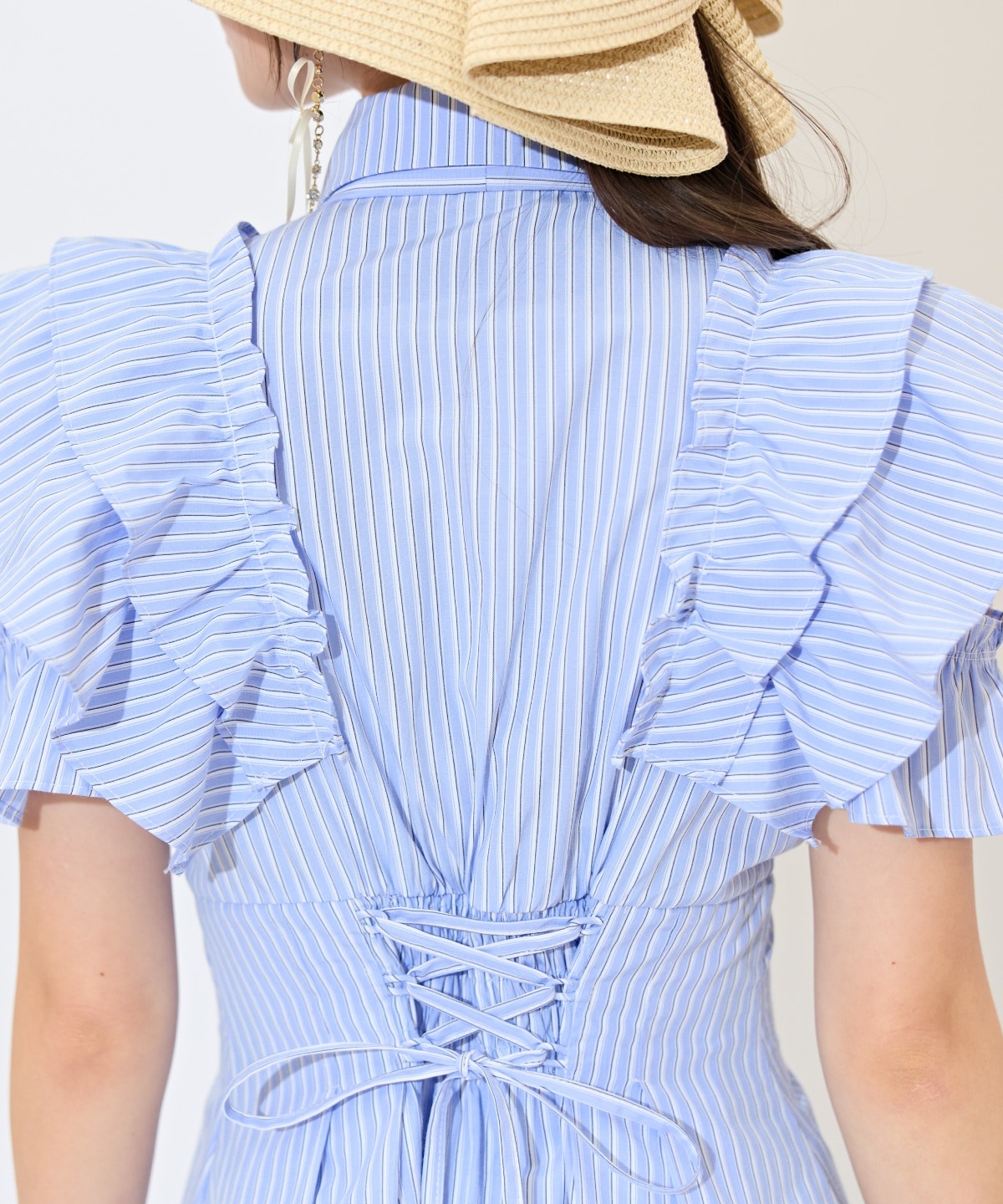 ラッフルスリーブリボンタイワンピース