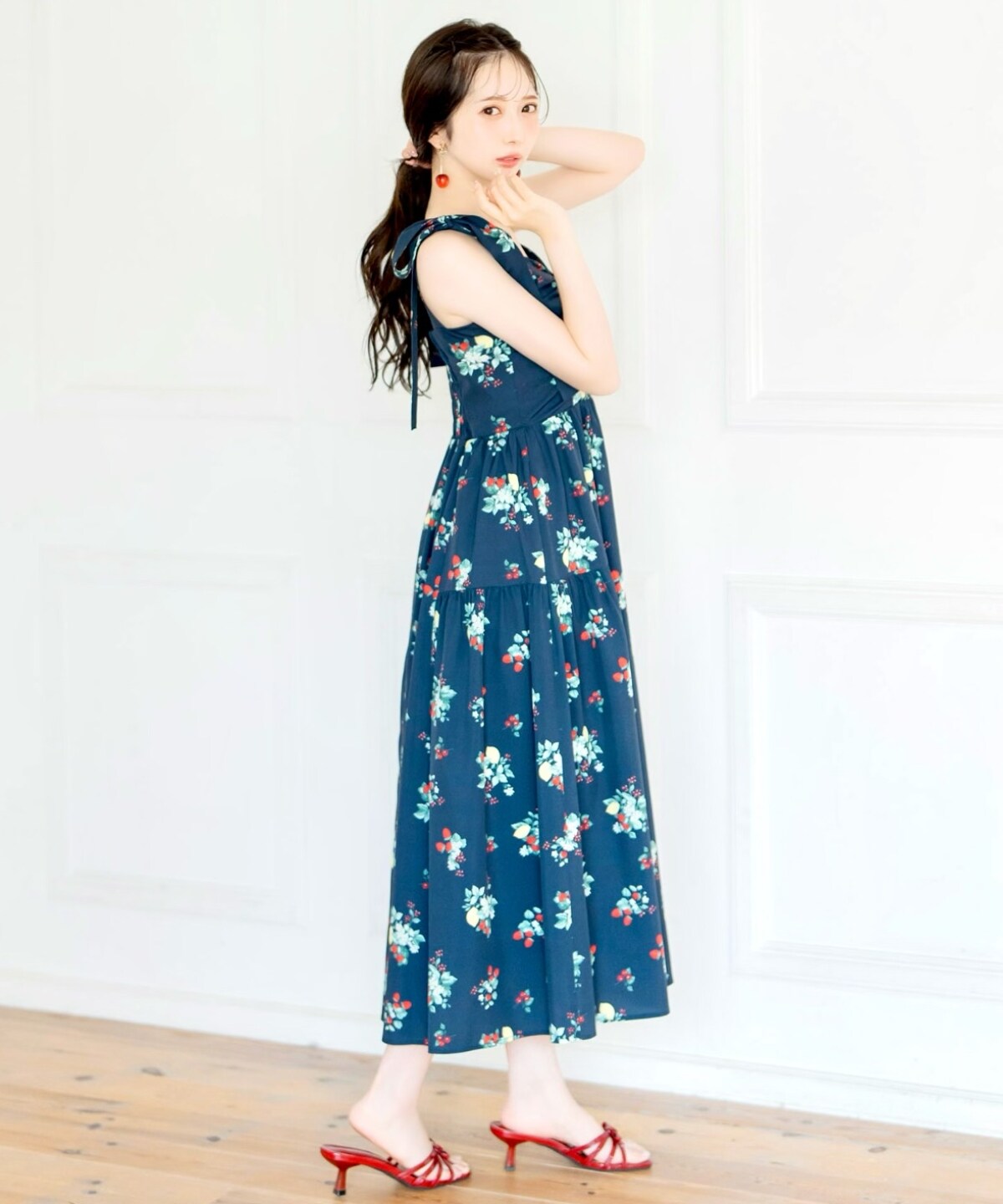 リボンショルダーフルーツプリントワンピース