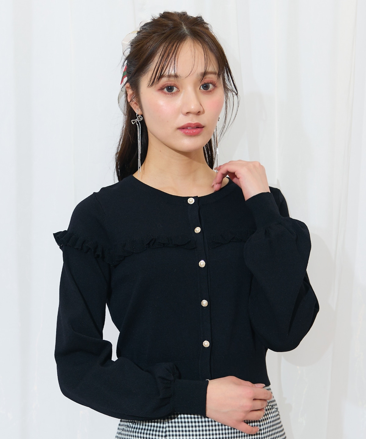 フリルデザインニットカーディガン