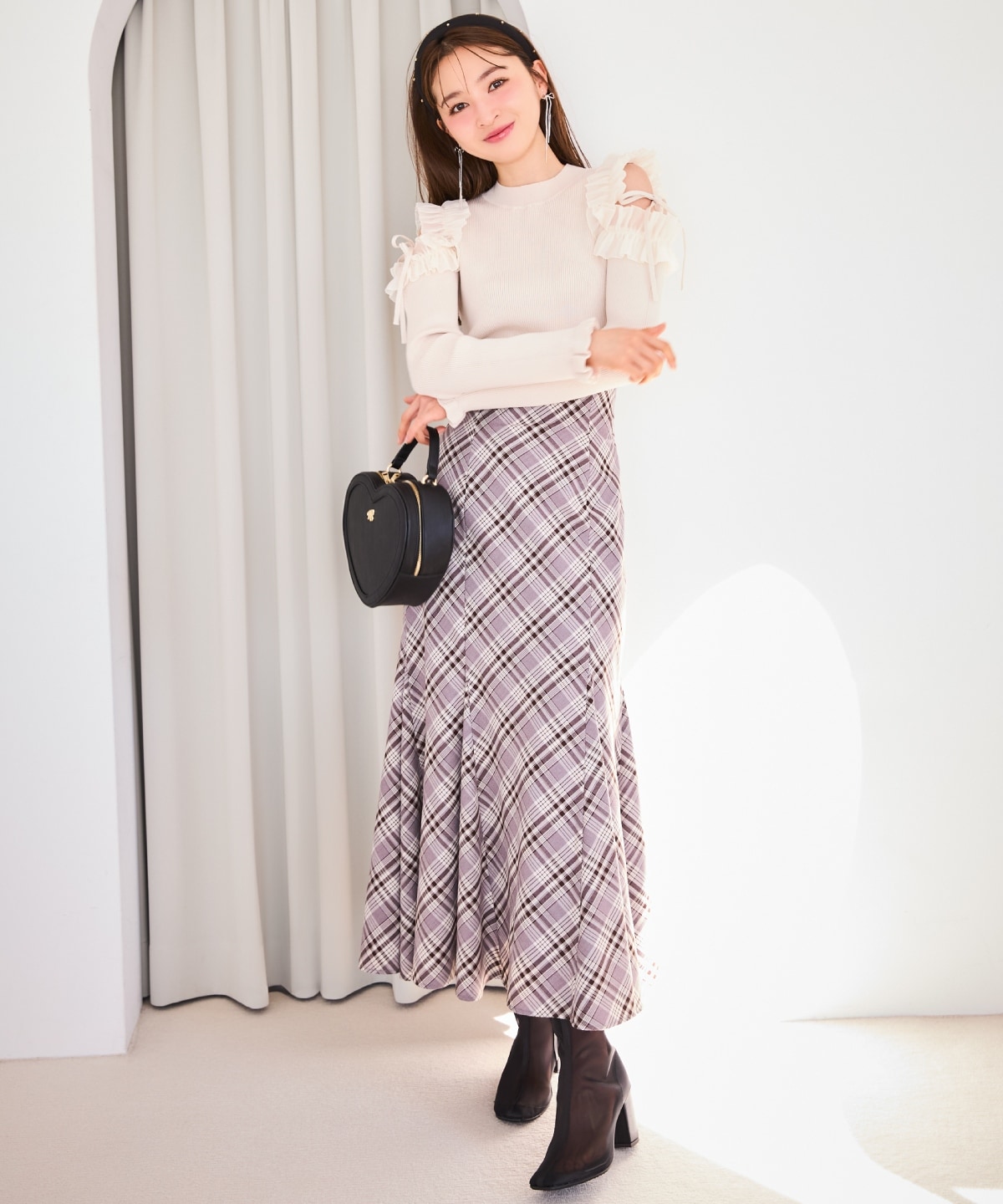 フリルショルダーリブニット