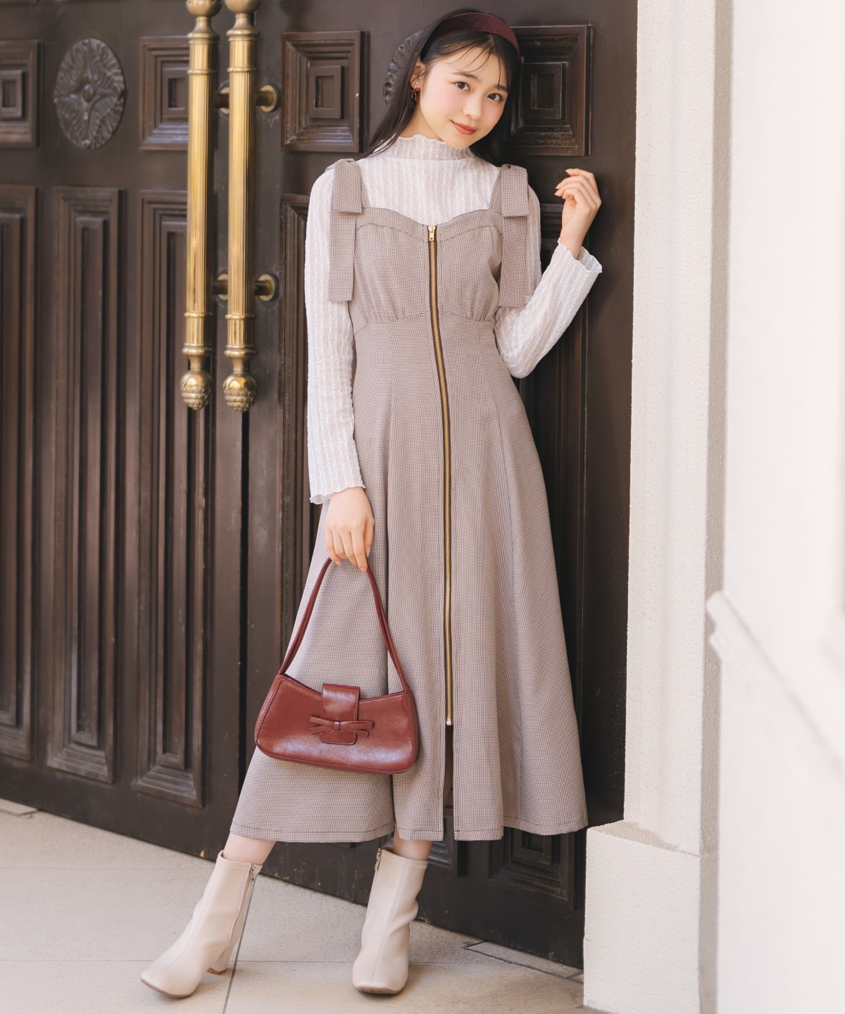 ショルダーリボンフロントZIPワンピース