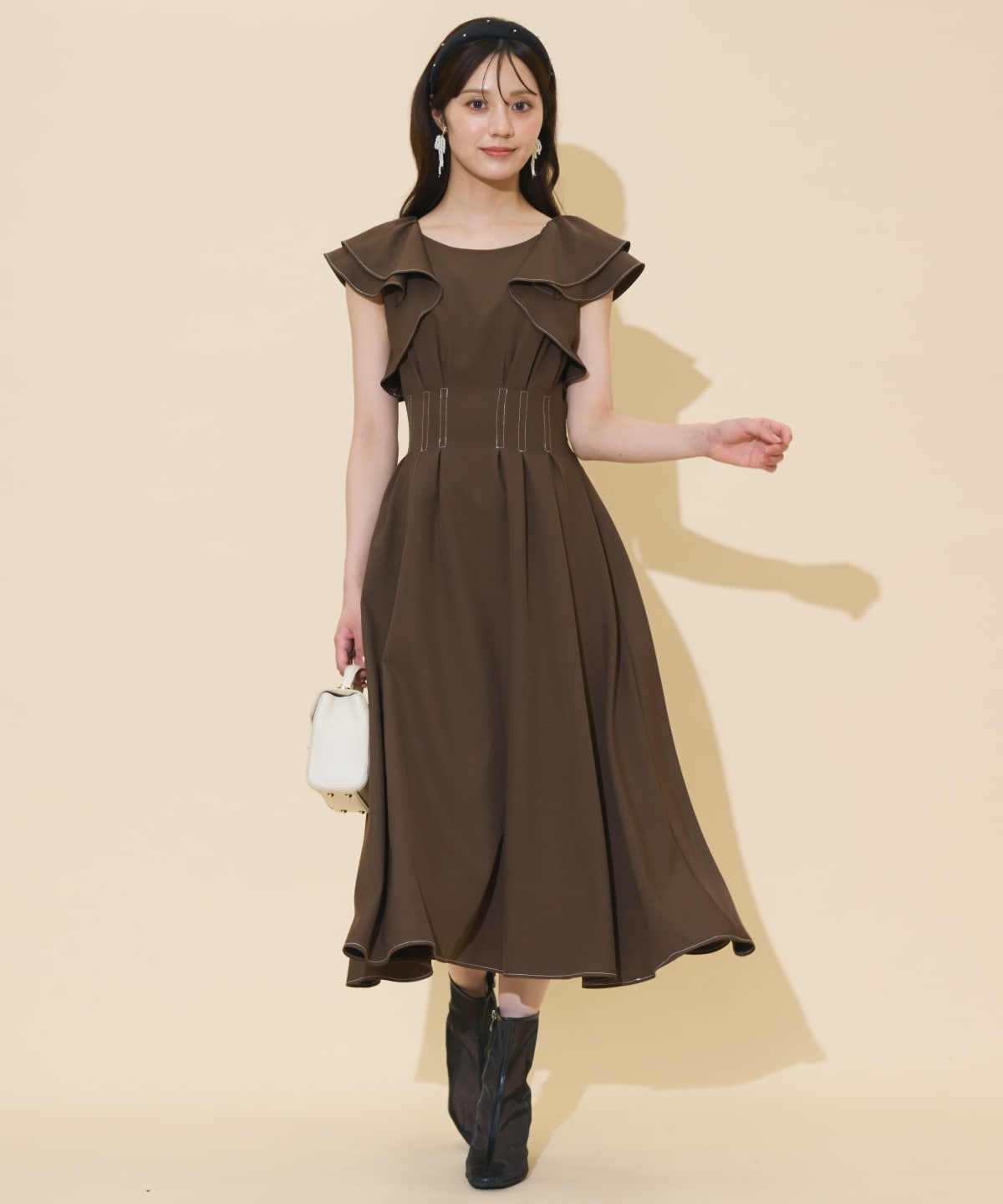 ラッフルスリーブバックリボンワンピース