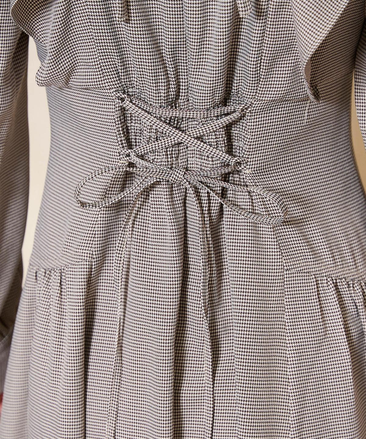 ネックリボンギャザー切り替えワンピース