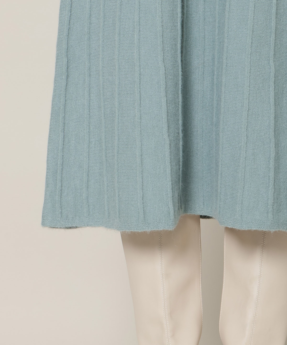 【12/18(thu) 12時予約スタート】オープンショルダープリーツニットOP