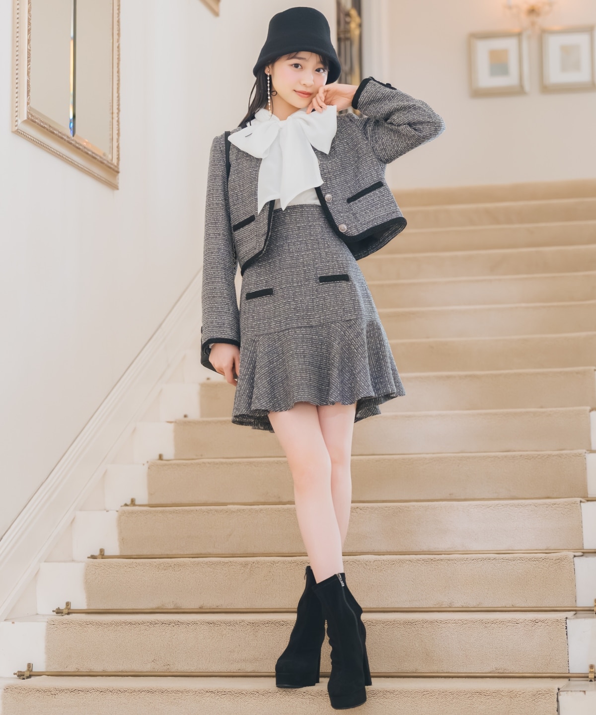 ブレードデザインノーカラーツイードジャケット