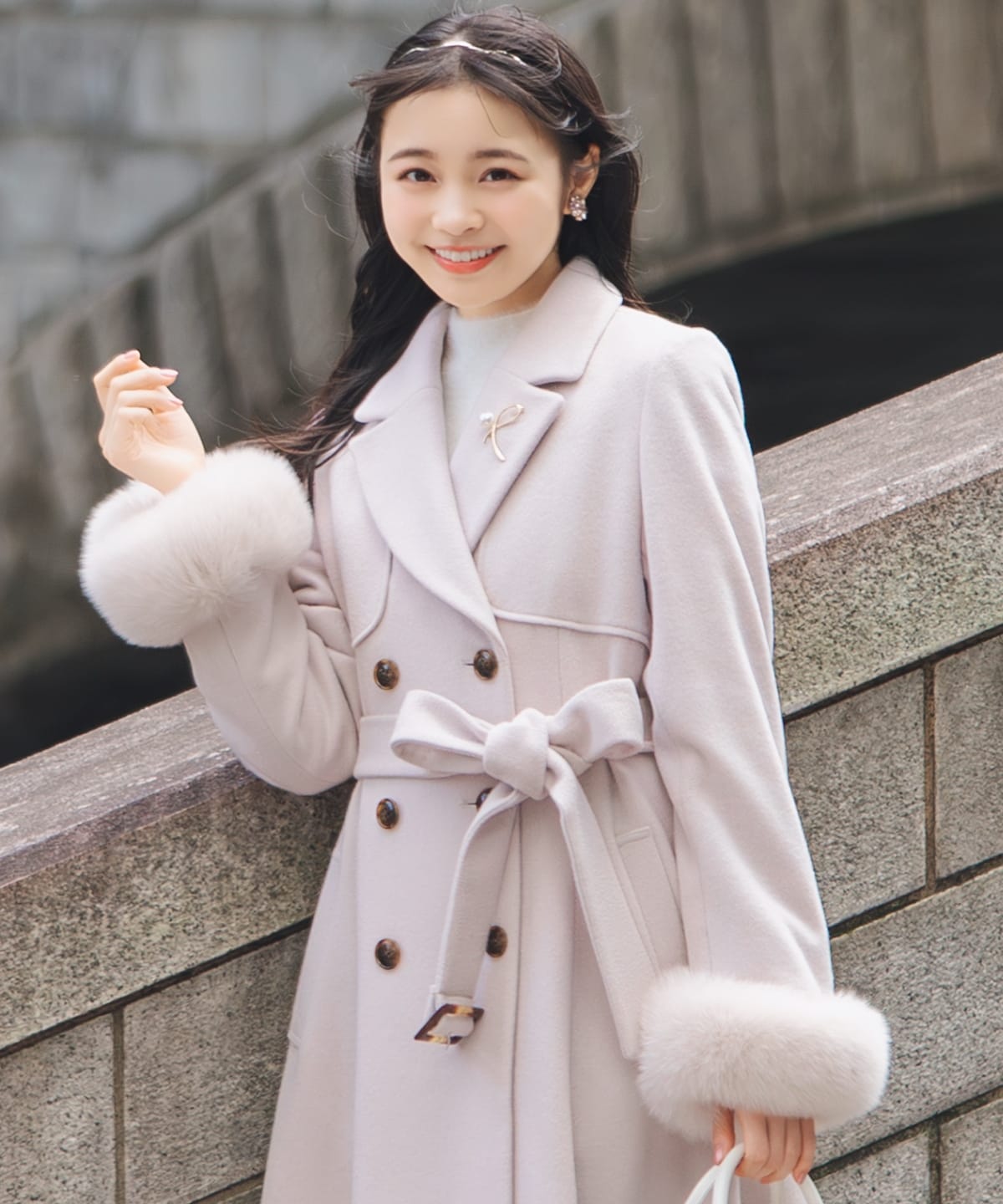 リアルファー付きウールフレアコート