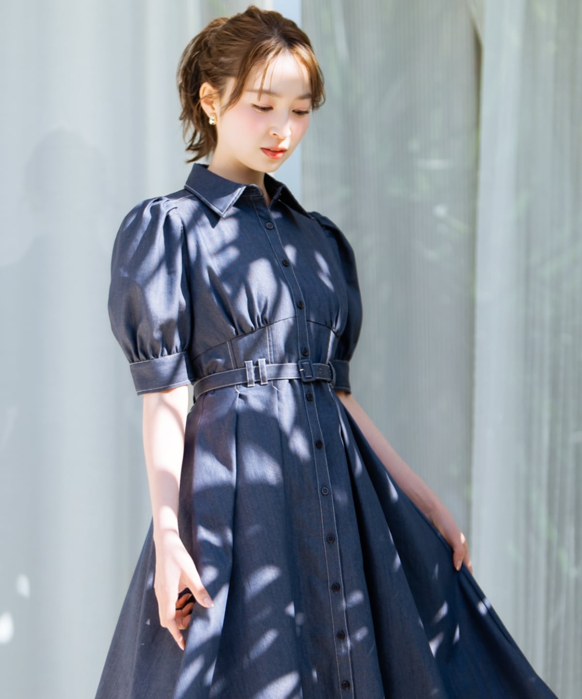 ベルト付きタックスリーブフレアワンピース