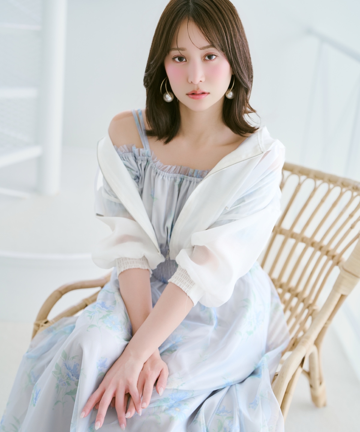 フラワーメッシュオフショルワンピース