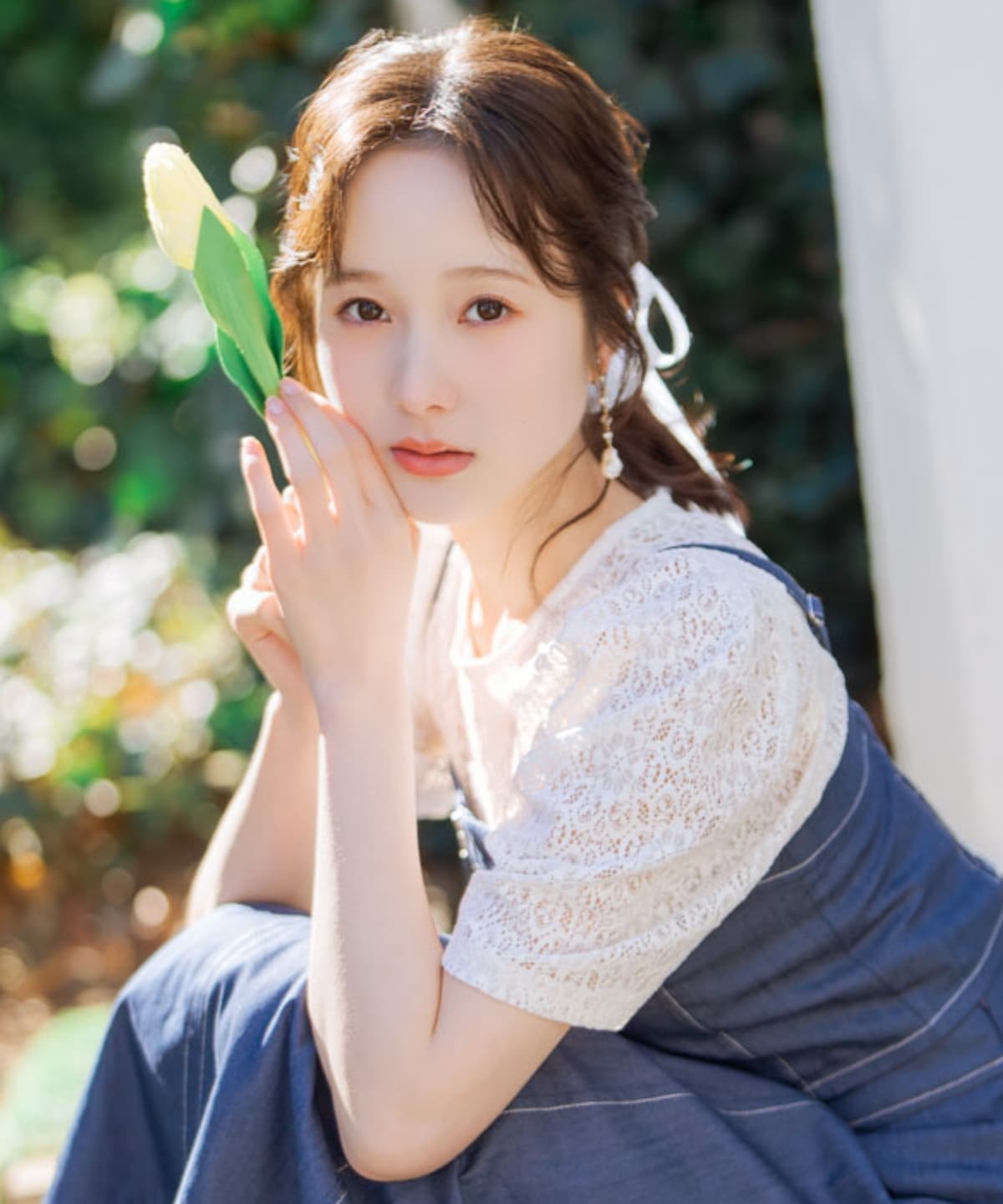 レースクルーネックトップス