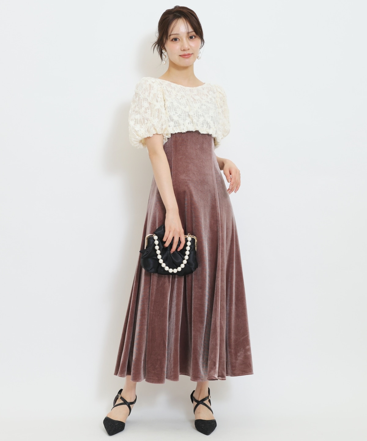 レースブラウス×ベロアドレス