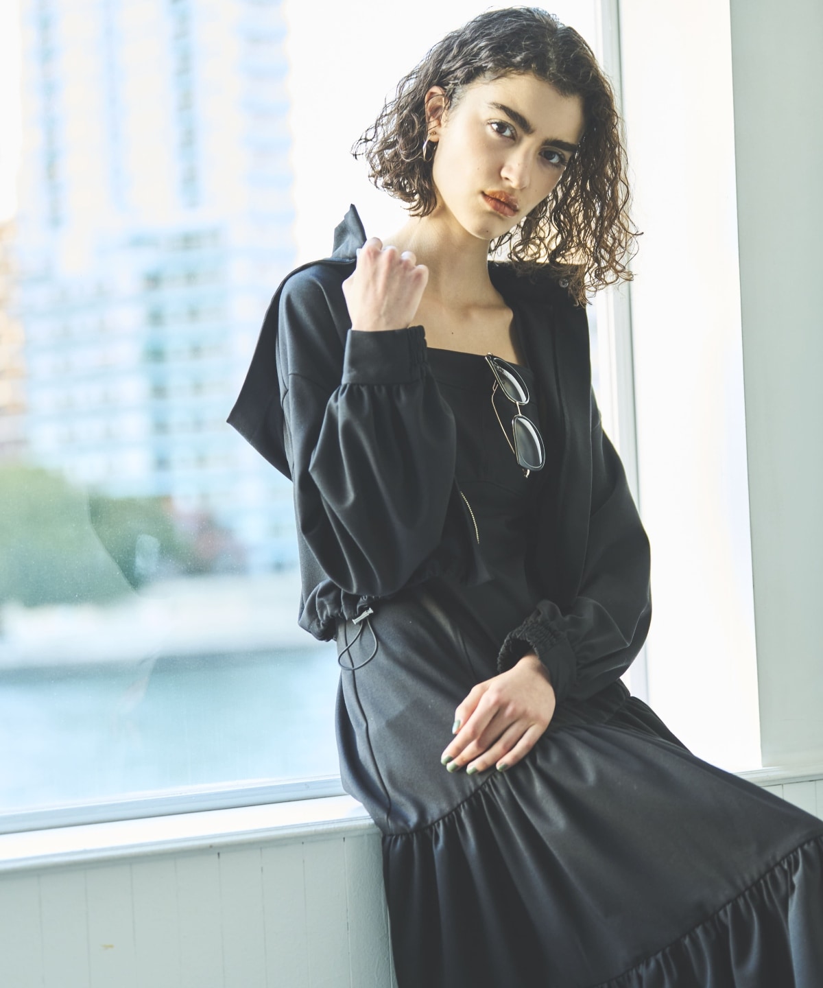 クロップドフーディ＋ティアードワンピース