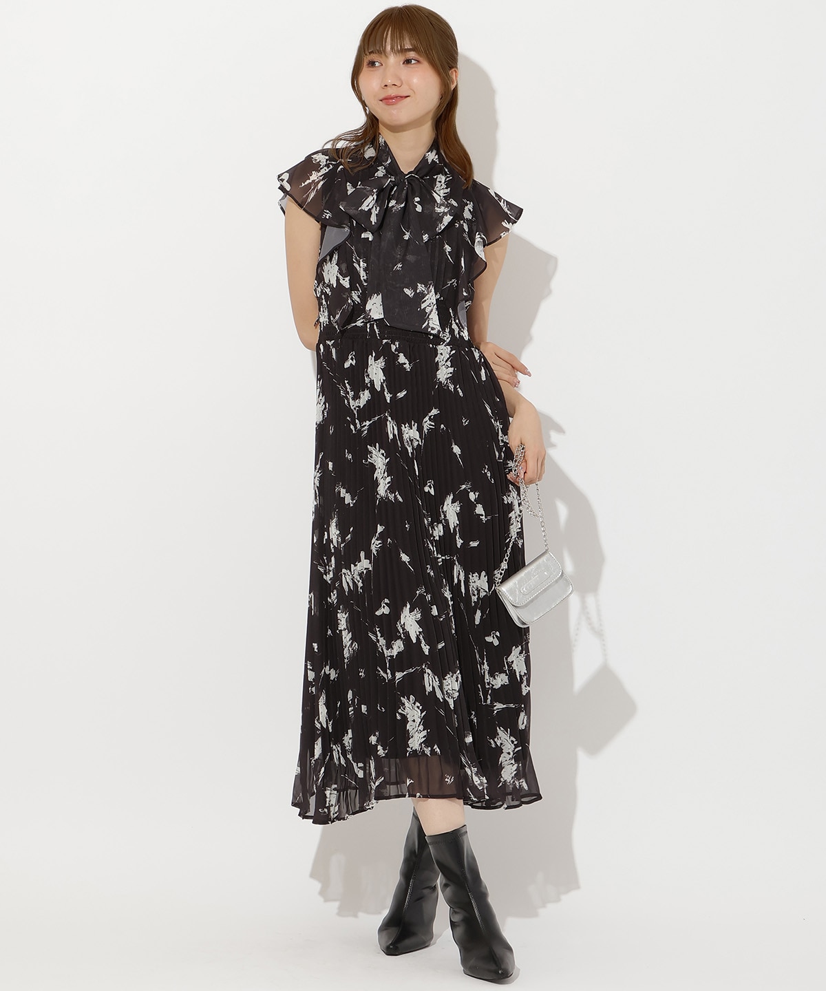 シフォンプリーツワンピース