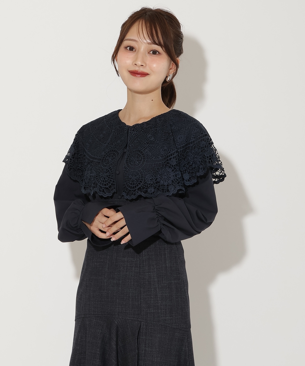 レースカラーブラウス