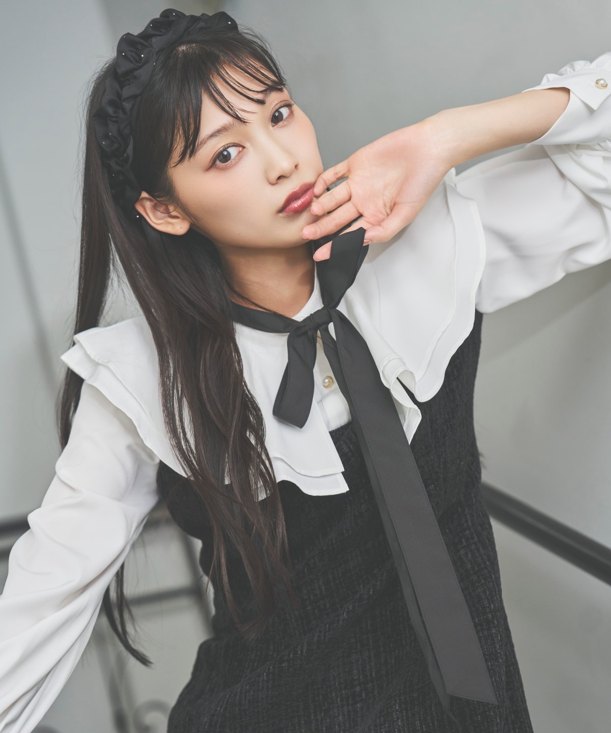 ボウタイミニワンピース