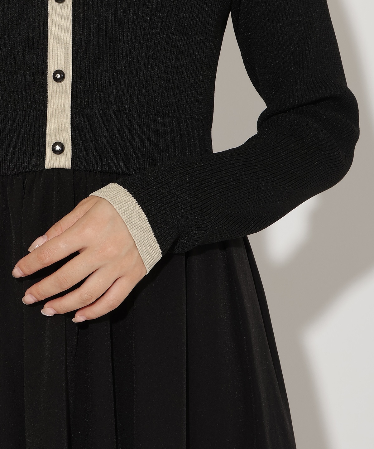 【新品】アンドクチュール　配色カーデ風ドッキングワンピース 再入荷予約受付中】配色カーデ風ドッキングワンピース(F