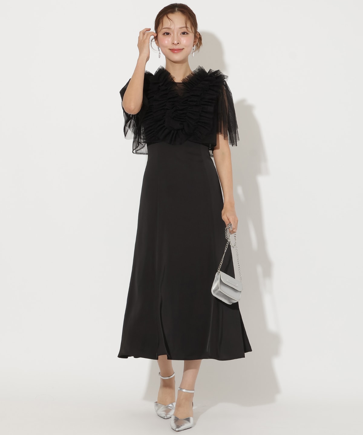 チュールフリルレイヤードドレス