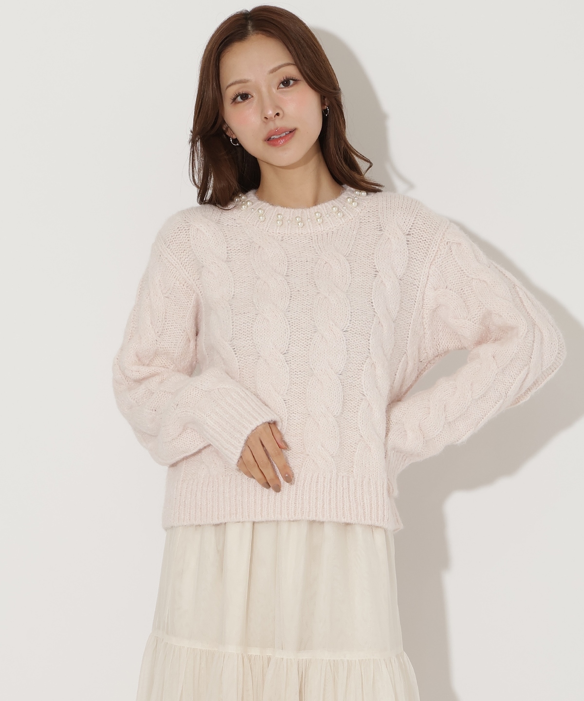 パール襟ケーブルニットプルオーバー