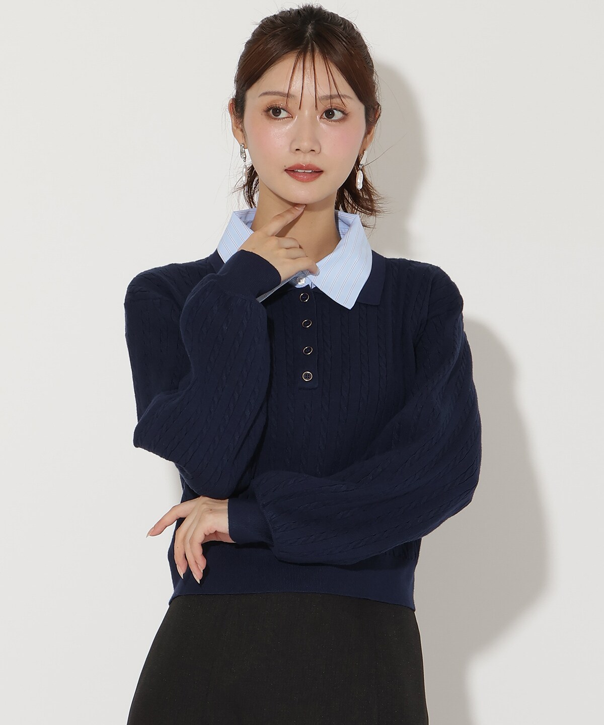 シャツ襟ケーブルニット