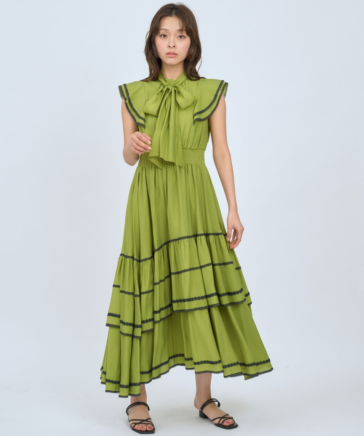 レーストリミングティアードワンピース