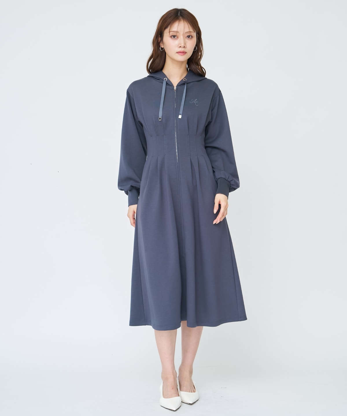 フード付きZIPワンピース