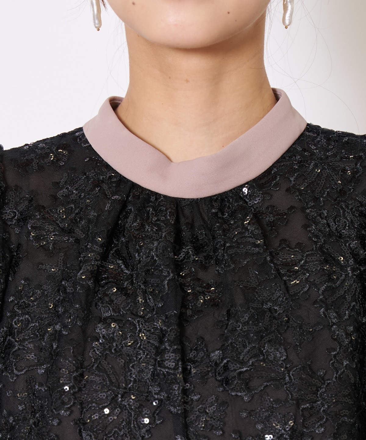 サテントリミングブラウス×ドレス