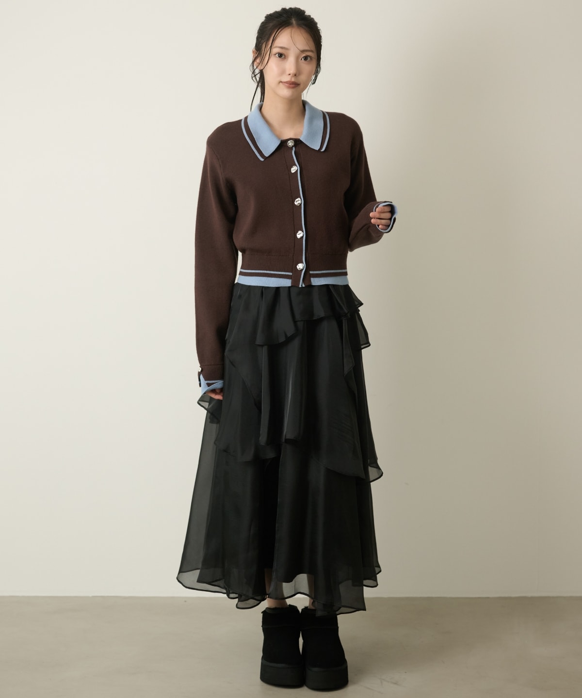 ラッフルフリルティアードスカート