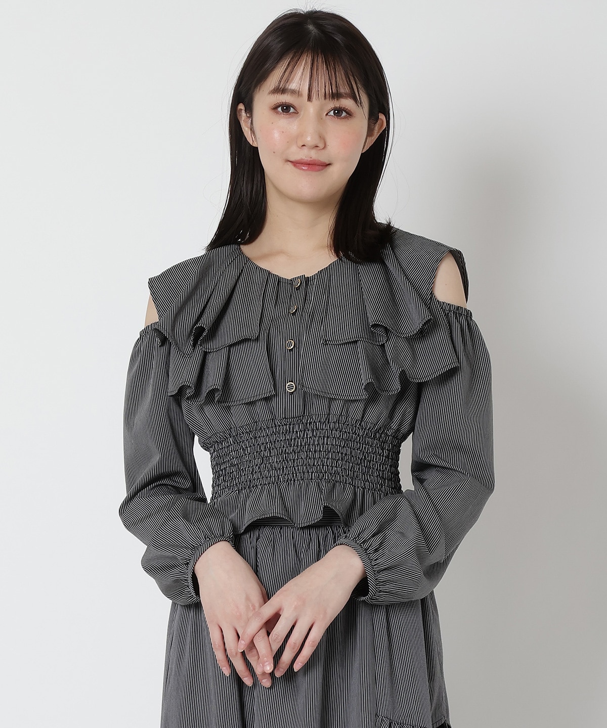 【セットアップ可能】ストライプ肩あきブラウス