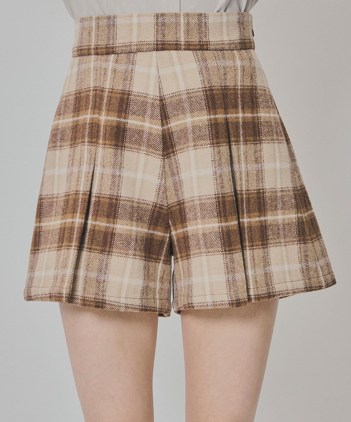 チェックタックショートパンツ