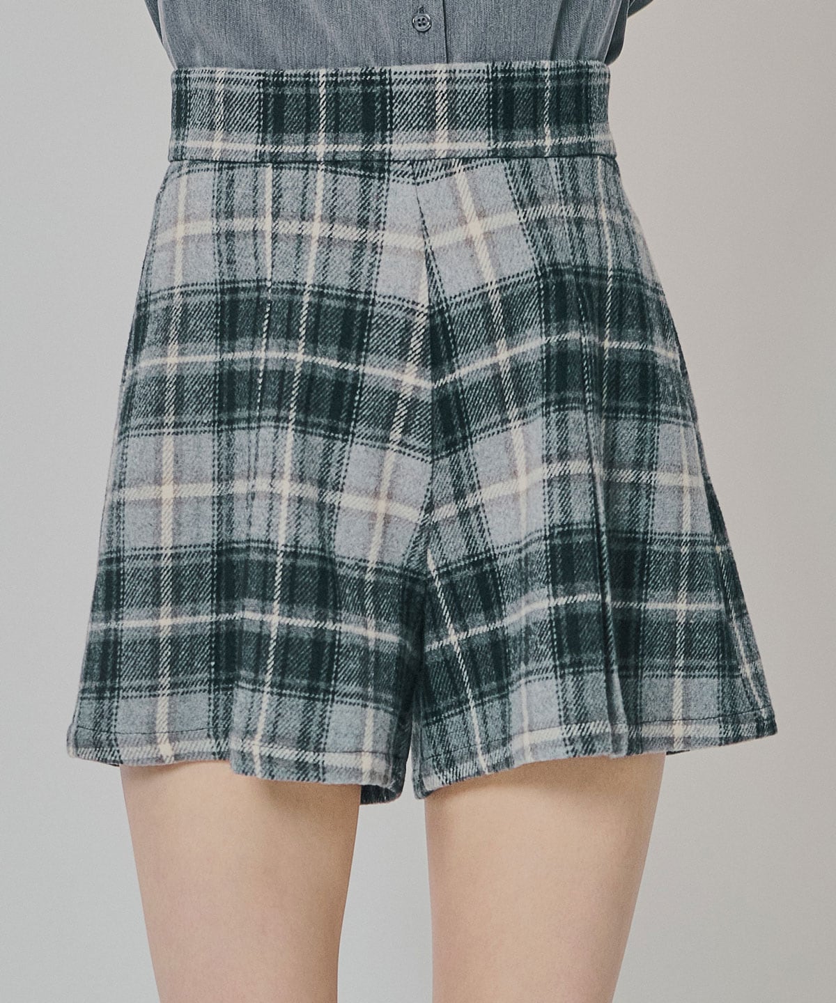 チェックタックショートパンツ