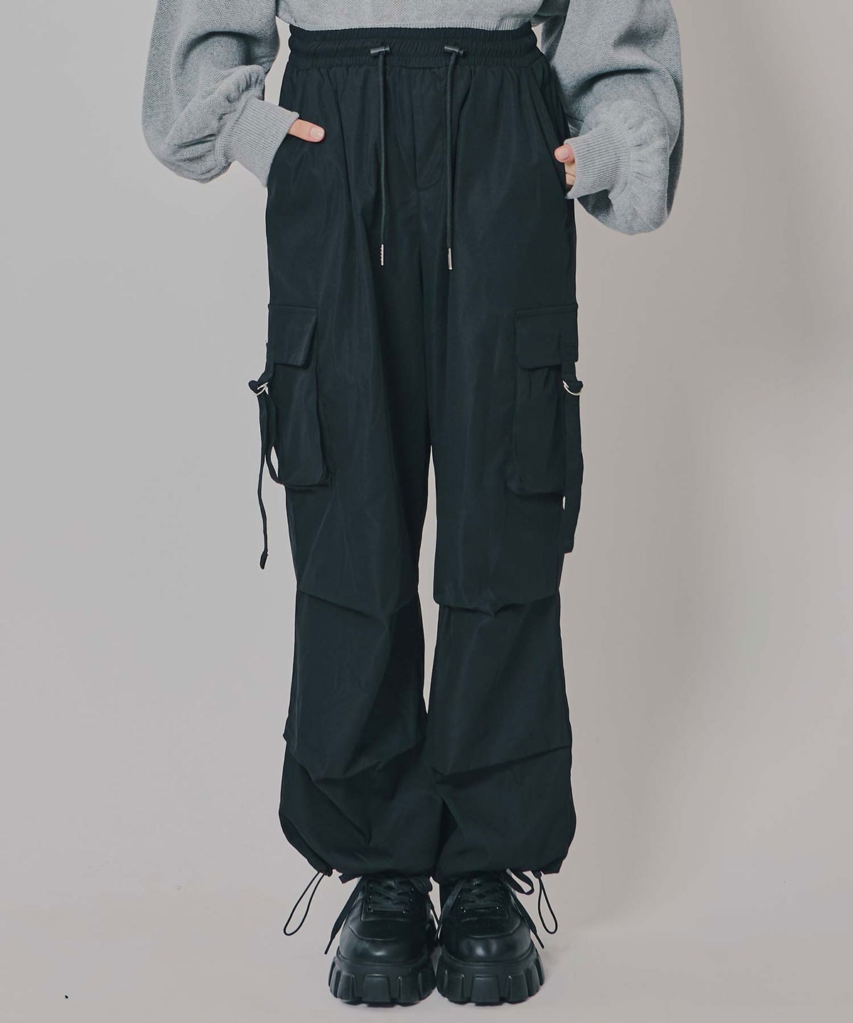 タブポケットカーゴパンツ