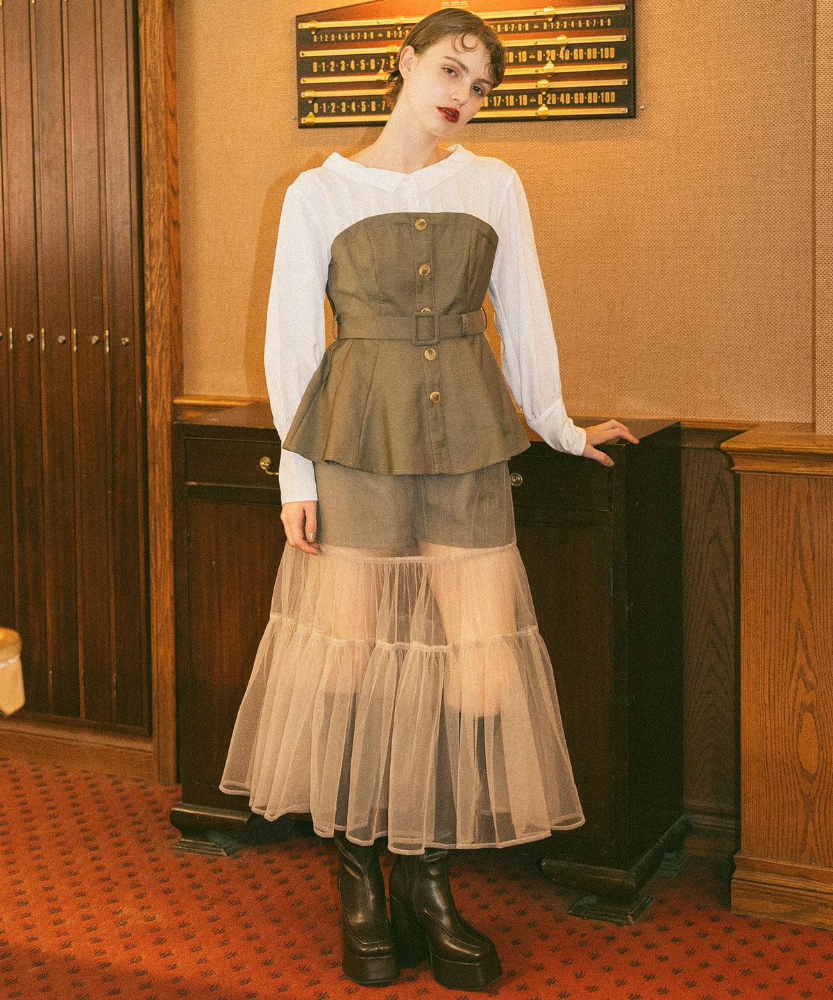 シャツドッキングチュールワンピース&ショートパンツセットアップ