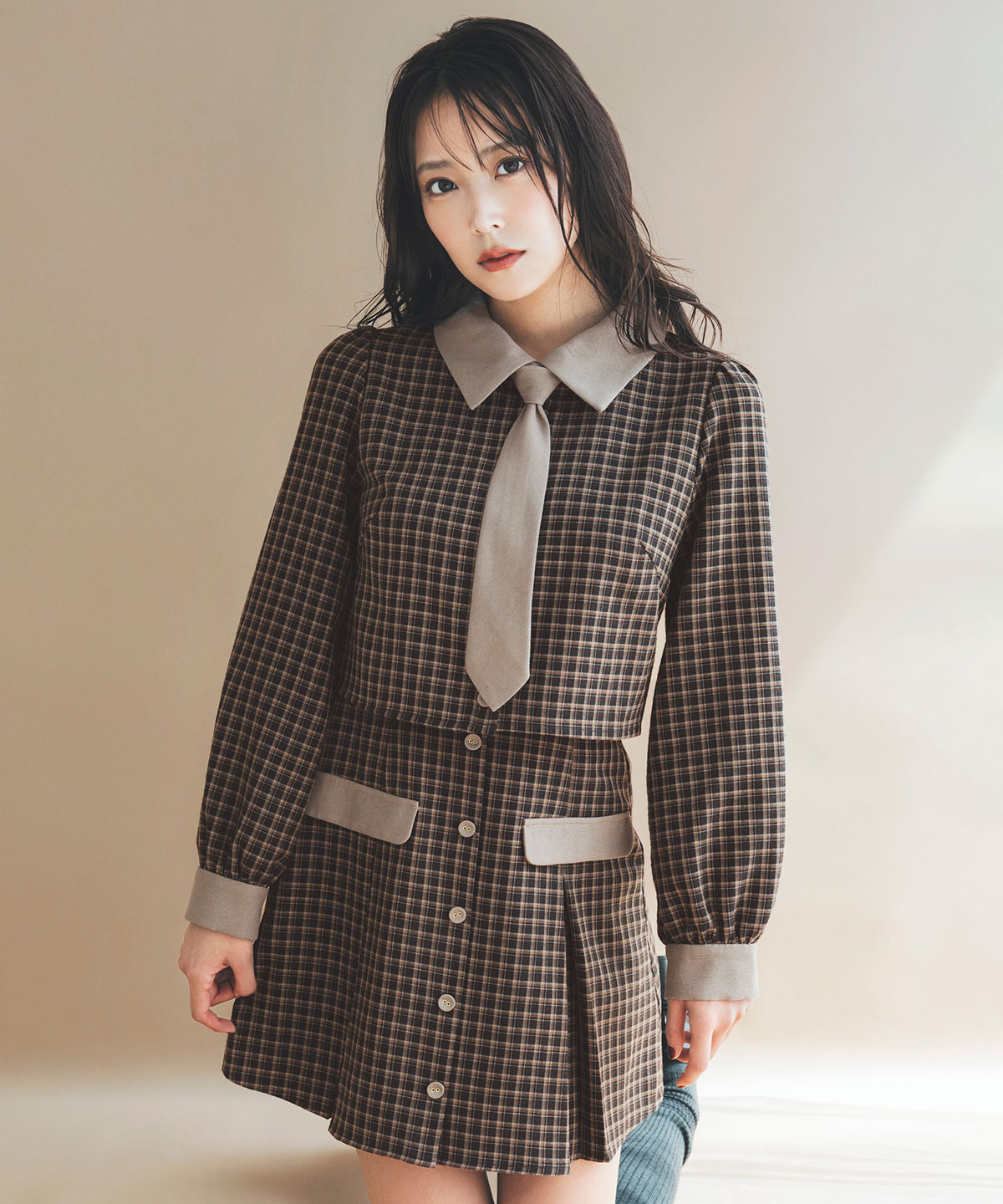 バイカラークラシックチェックブラウス×ミニスカートセットアップ