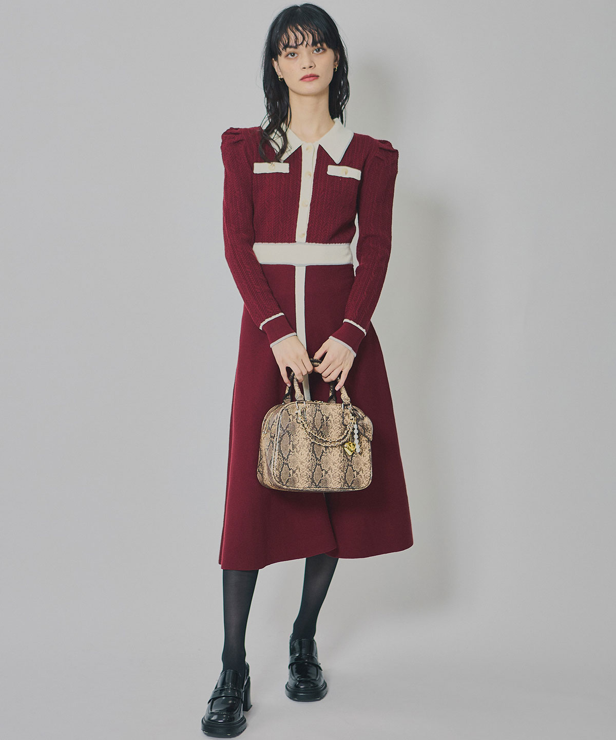 マルチケーブルバイカラーニットワンピース