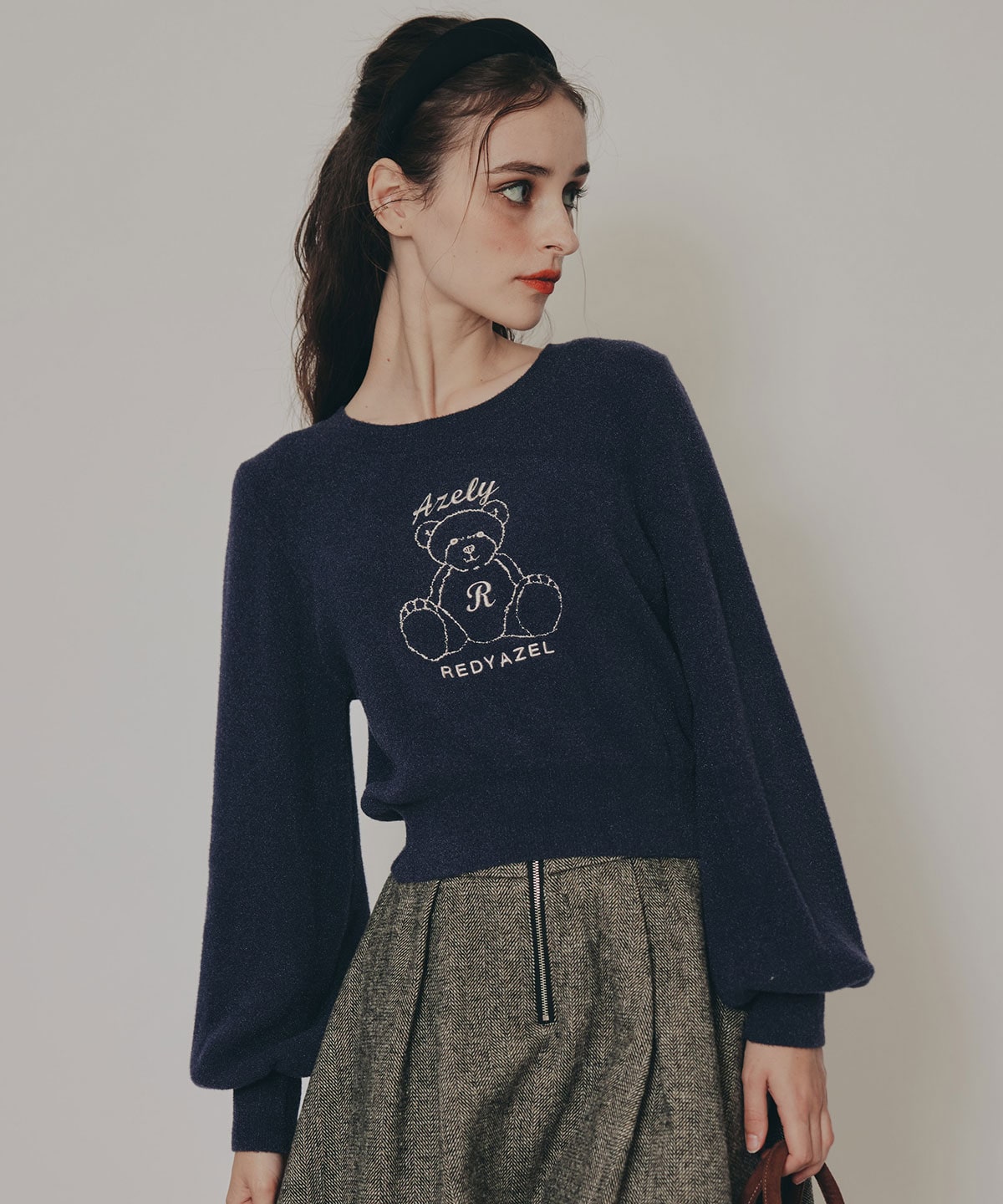 Azelyフラッフィニットプルオーバー