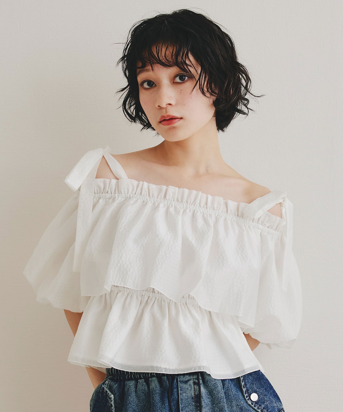 ショルダーリボンフリルオフショルブラウス