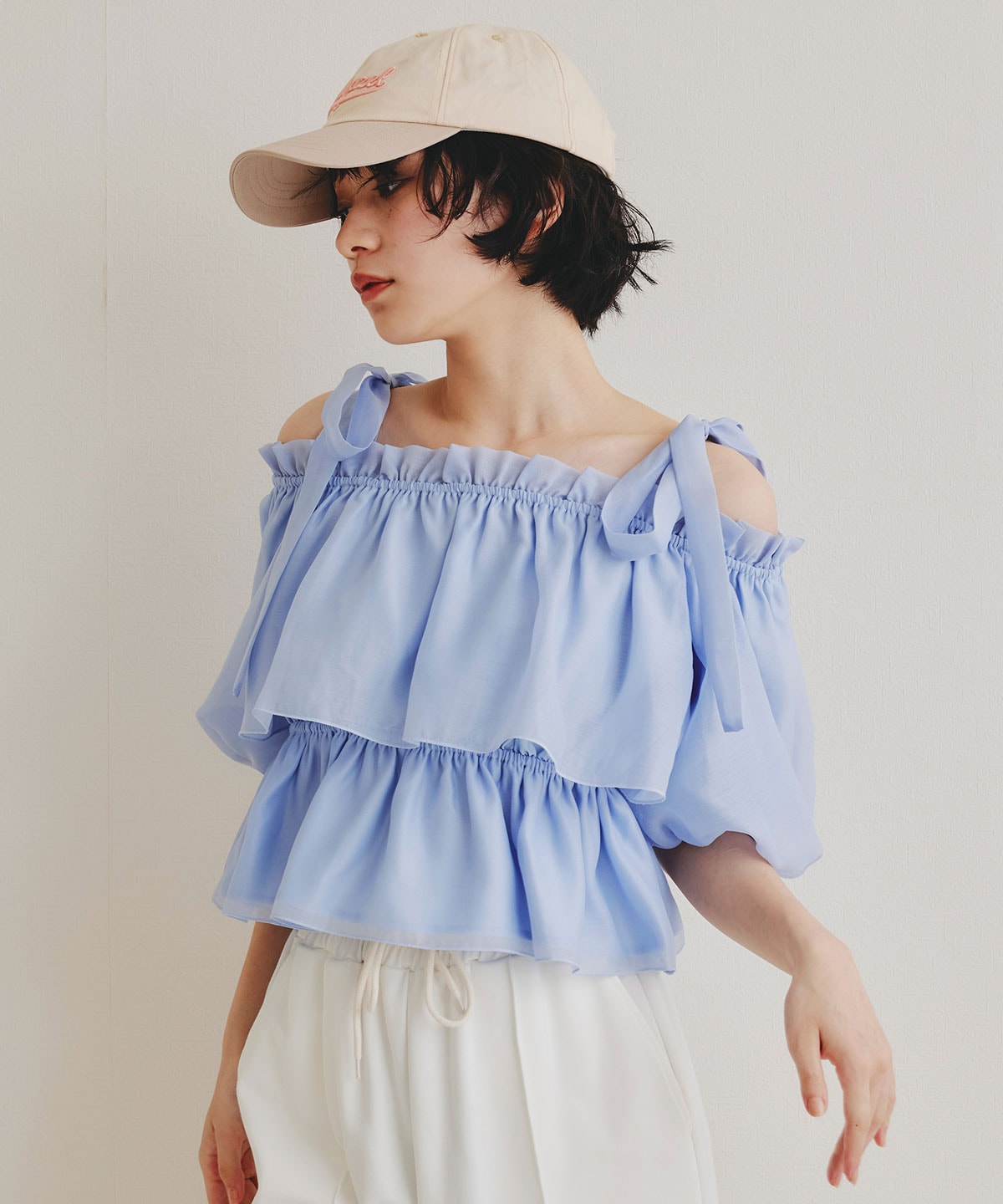 ショルダーリボンフリルオフショルブラウス