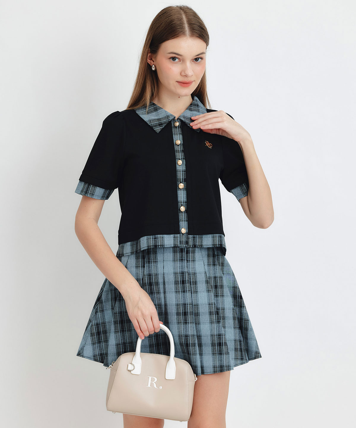 ロゴブローチブラウス×チェックプリーツミニスカートセットアップ