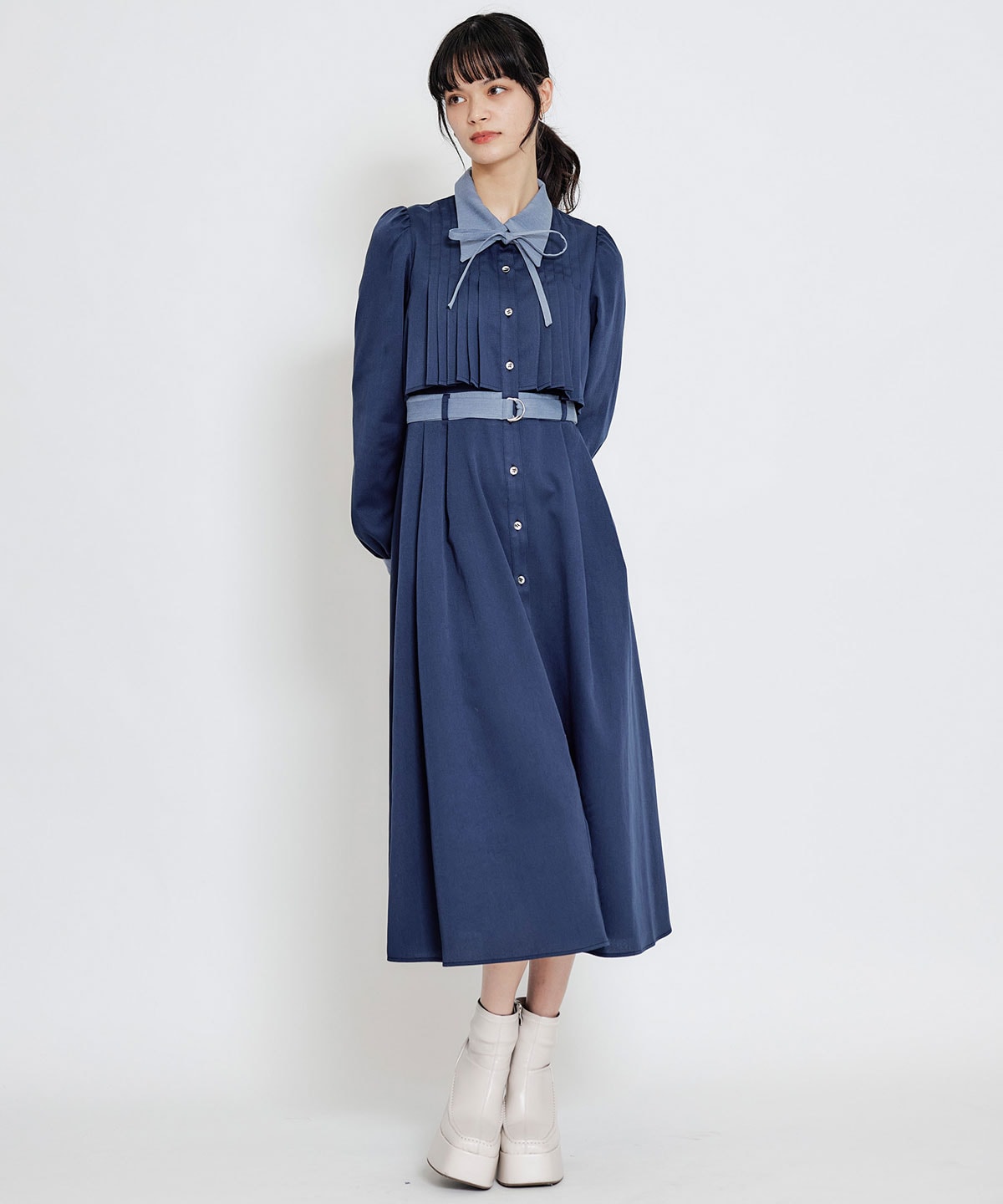 フロントプリーツリボンタイフレアロングワンピース