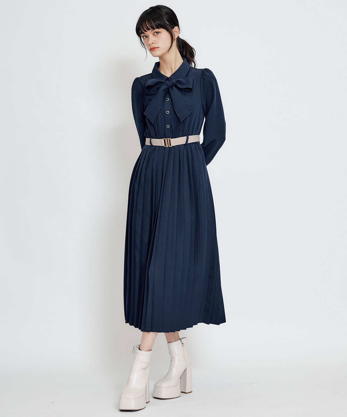 リボンタイプリーツロングシャツワンピース