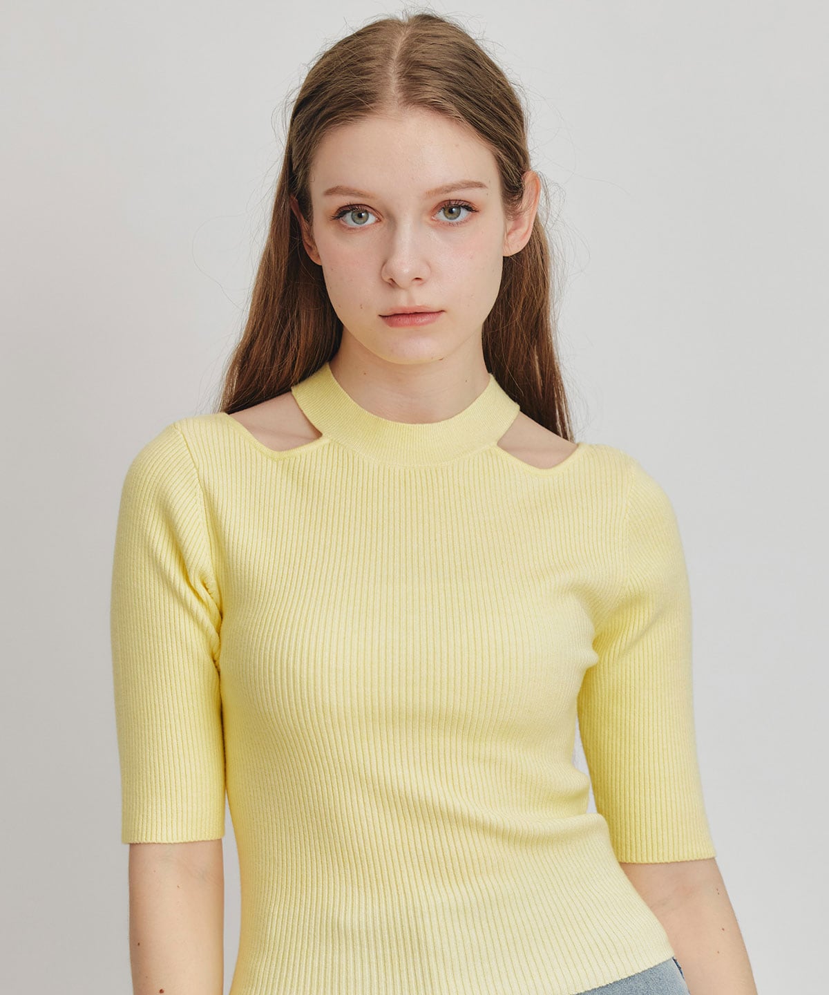 カットアウトハーフスリーブニットプルオーバー